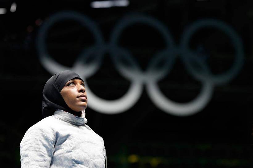 Ibtihaj Muhammad fait l'histoire à Rio